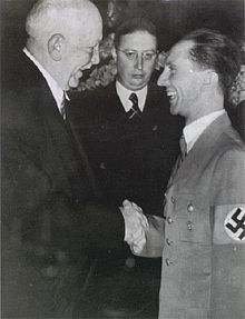 Joseph Goebbels und Richard Strauss.jpg